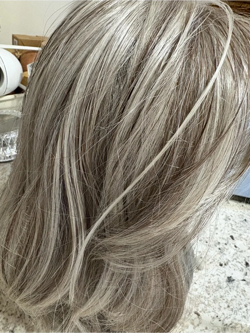HOLLIE PETITE by Jon Renau - Oyster Light Grey Short Bob Wig - Picture 6 of 10